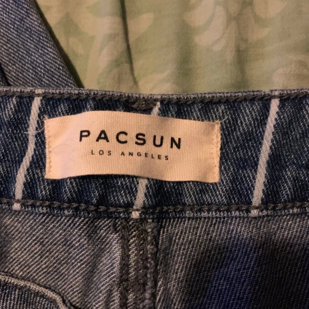 Pacsun mom jeans